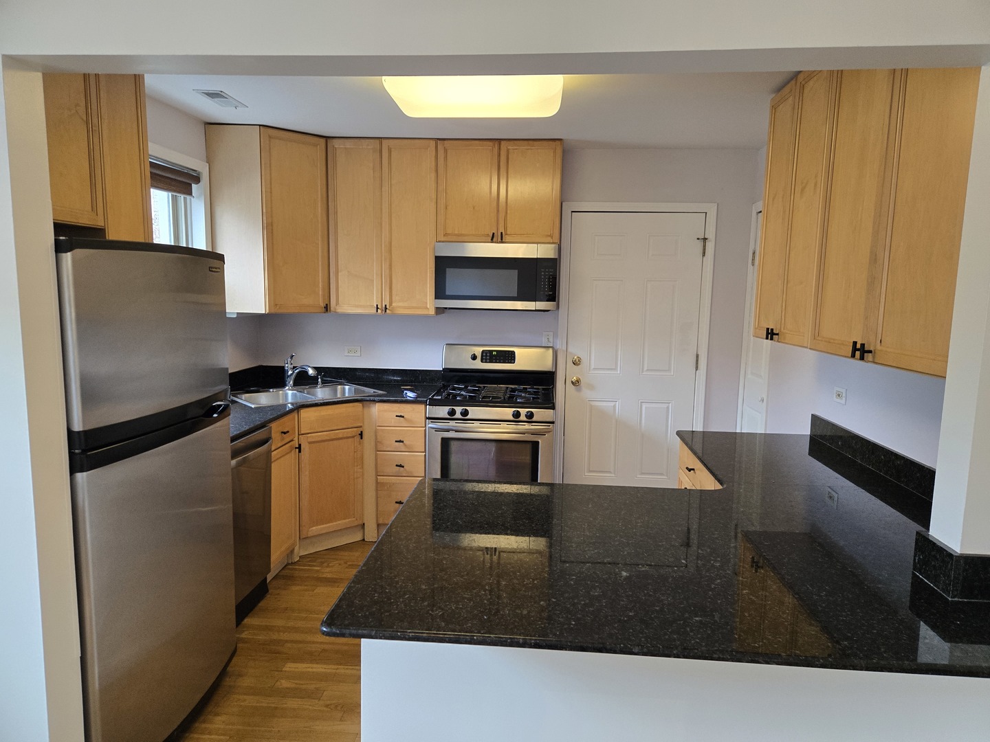 1540 W CHASE Street #2W, Chicago, IL 60626