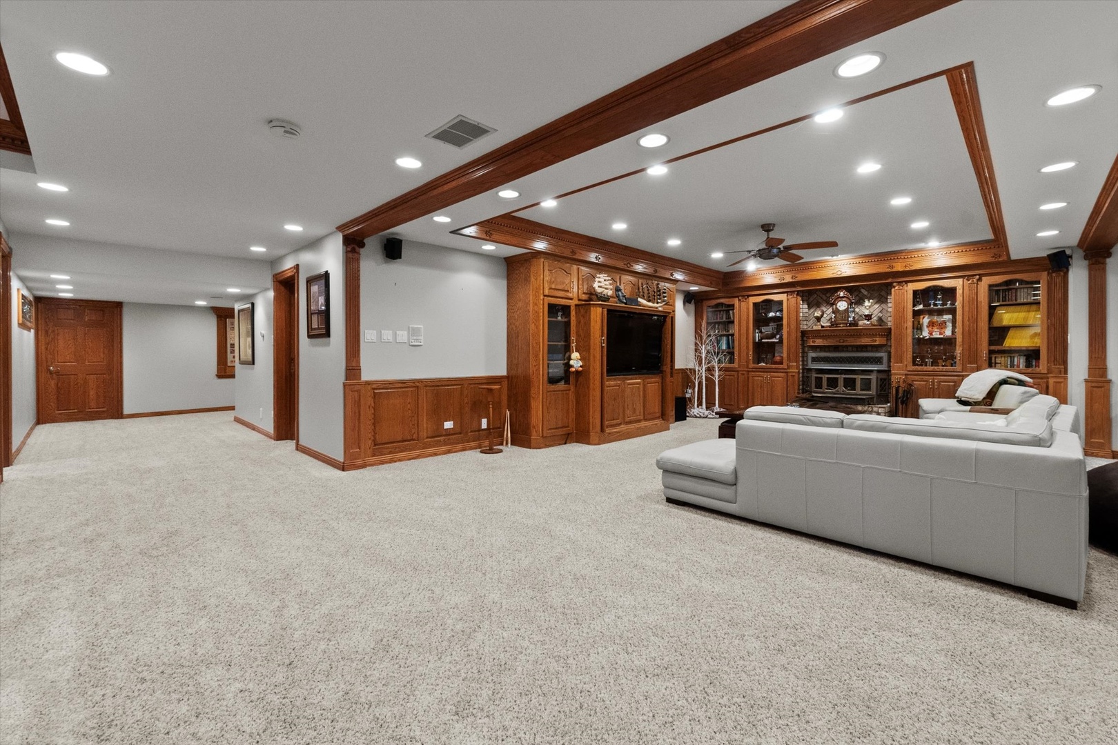 15225 Willow Creek Lane, Orland Park, IL 60467