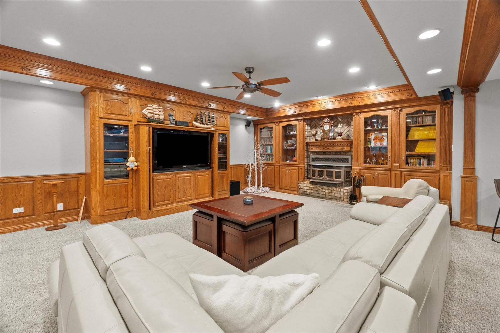 15225 Willow Creek Lane, Orland Park, IL 60467