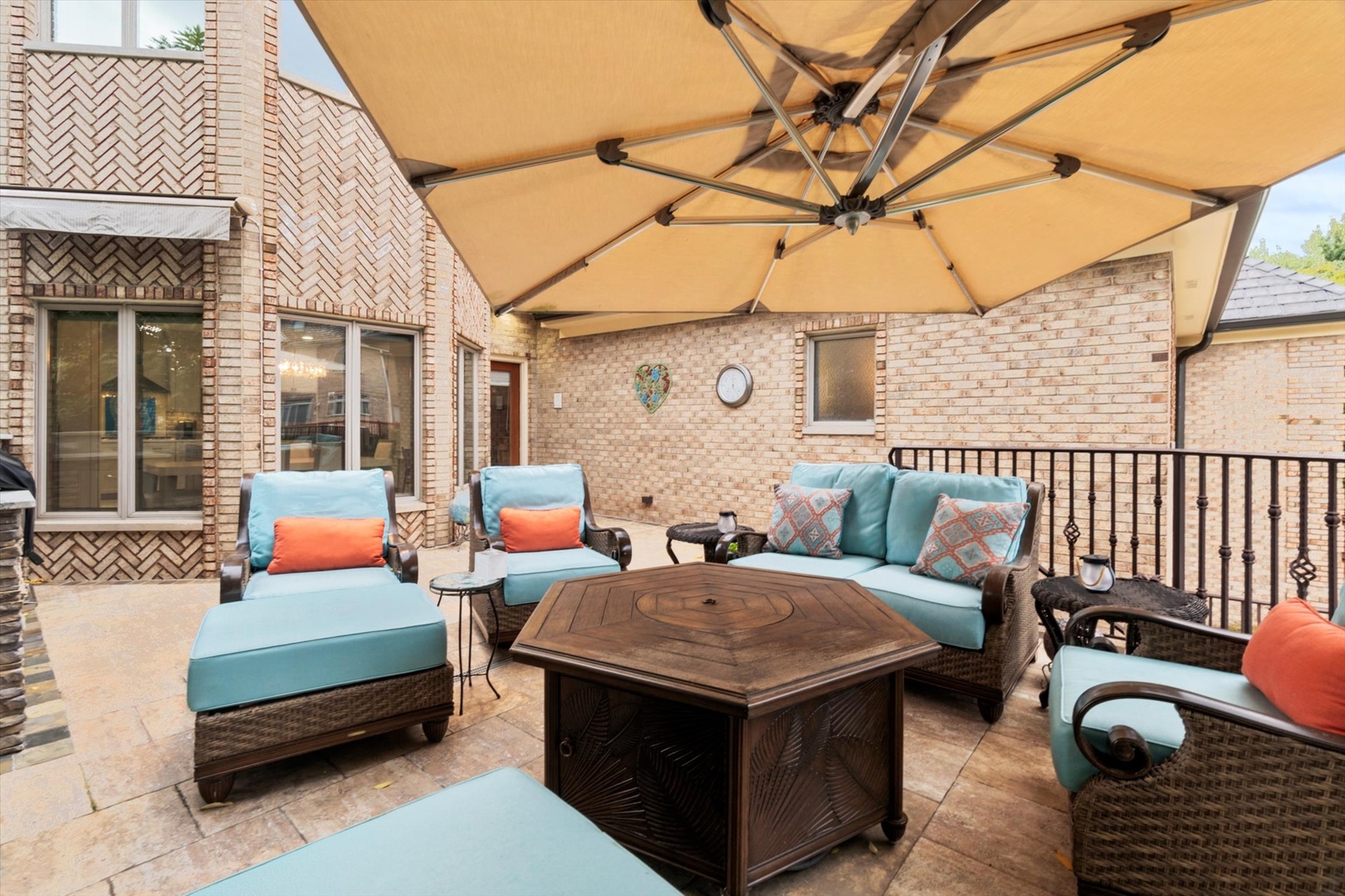 15225 Willow Creek Lane, Orland Park, IL 60467