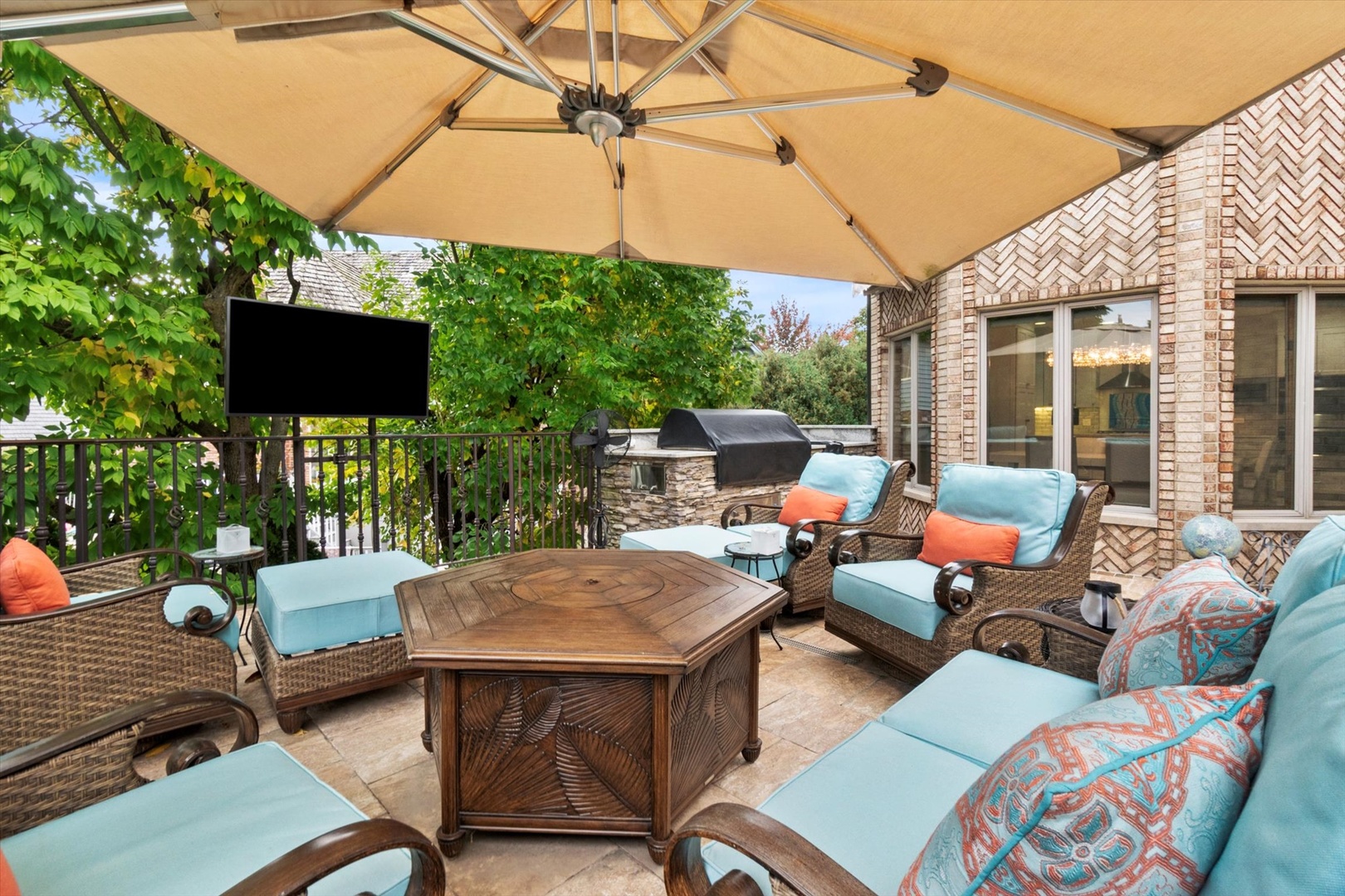 15225 Willow Creek Lane, Orland Park, IL 60467