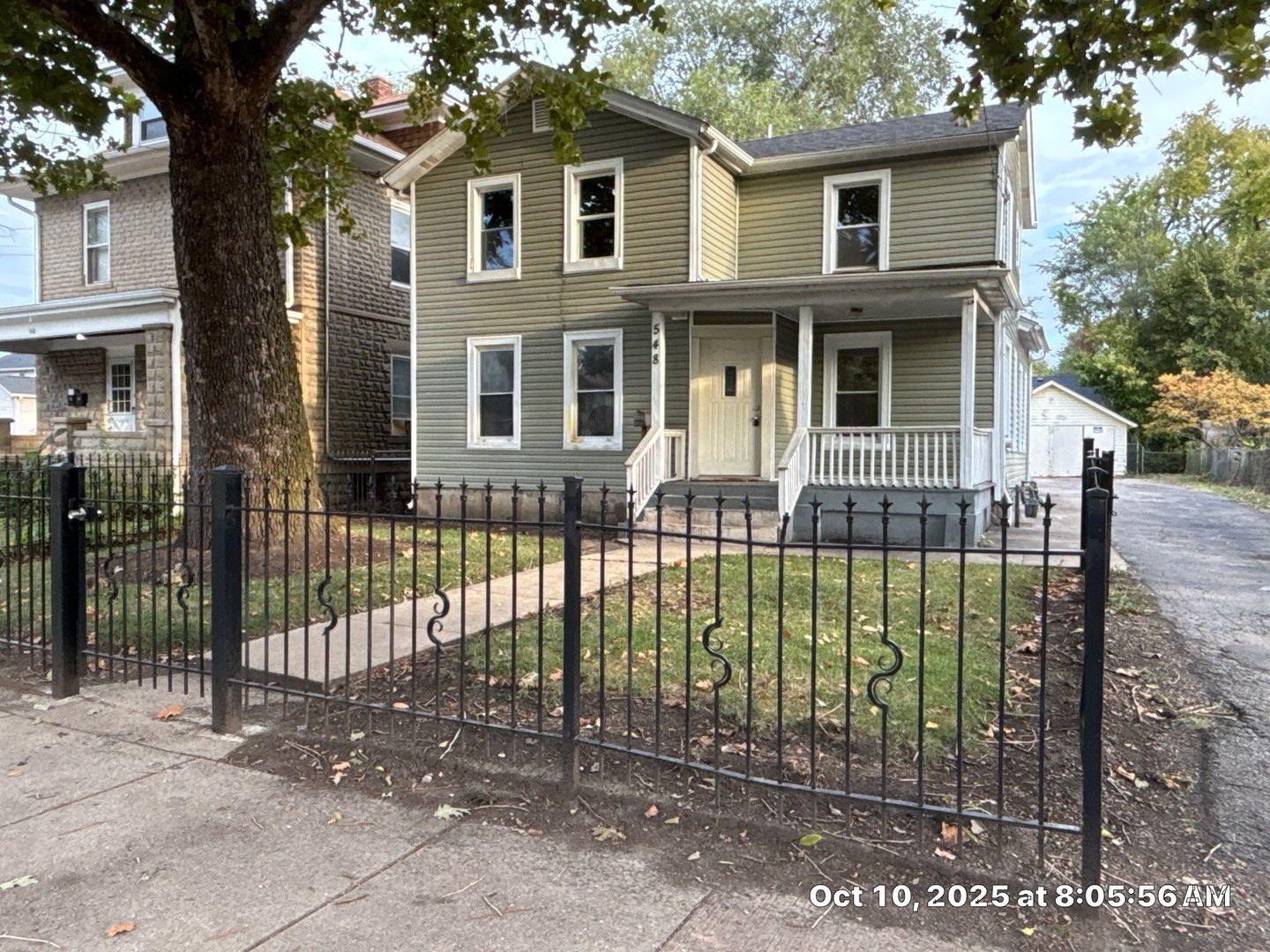 548 E New York Street, Aurora, IL 60505