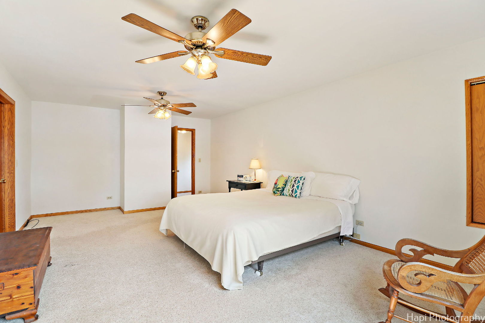 42385 N Woodbine Avenue, Antioch, IL 60002