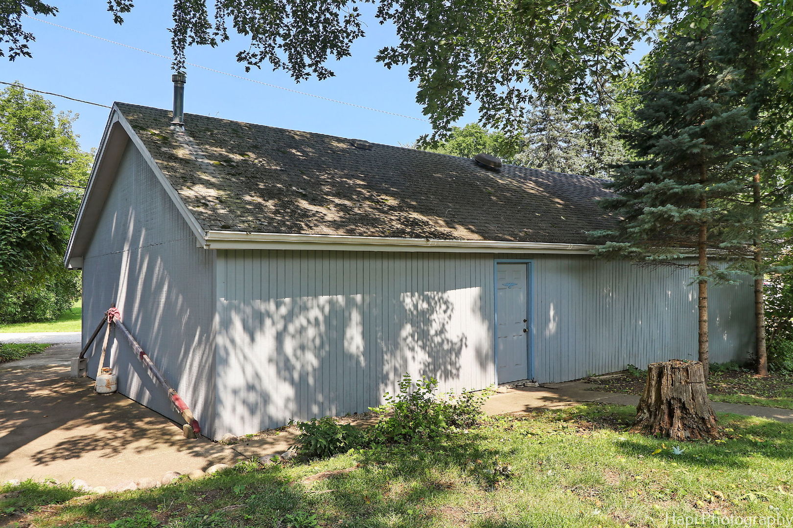 42385 N Woodbine Avenue, Antioch, IL 60002