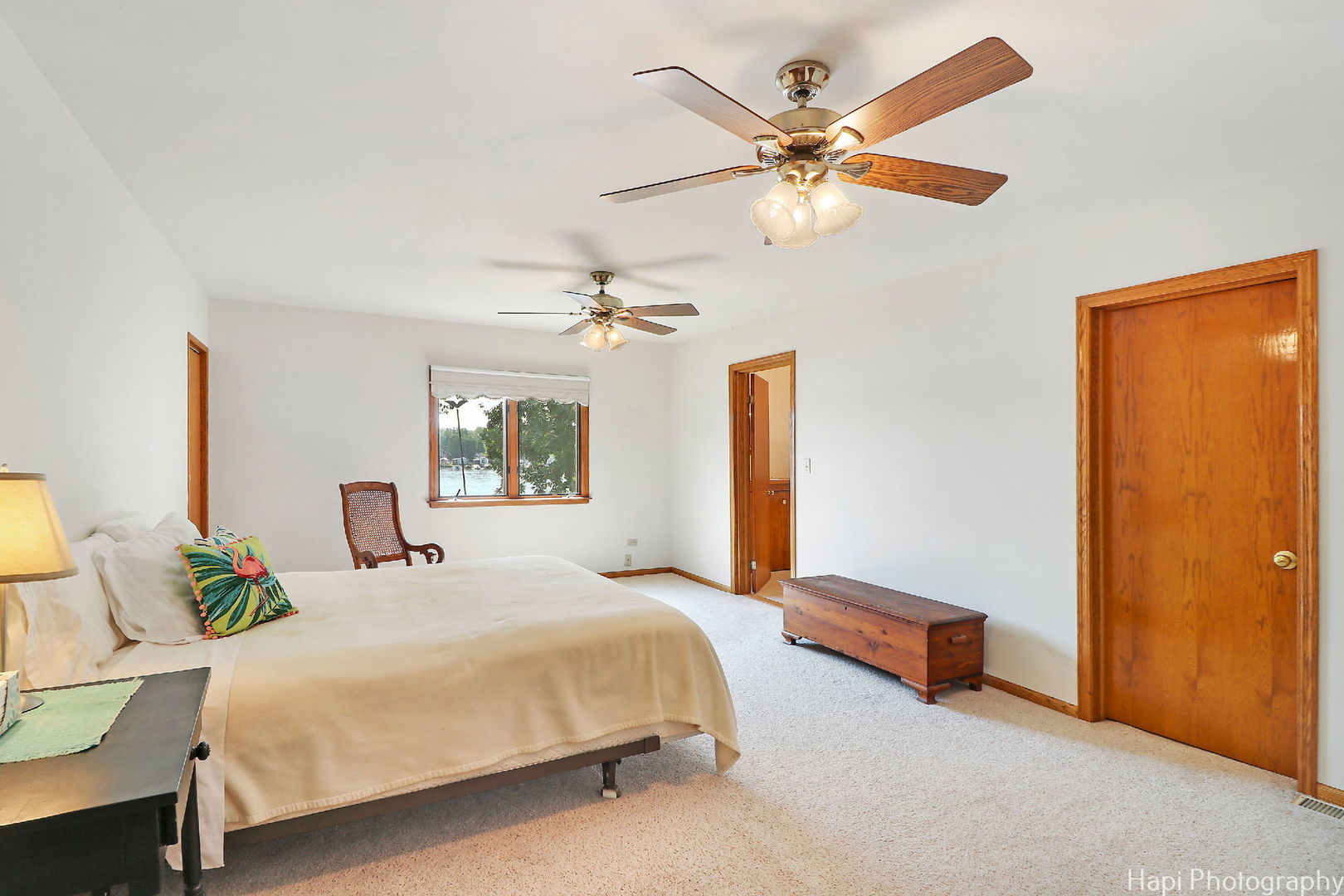 42385 N Woodbine Avenue, Antioch, IL 60002