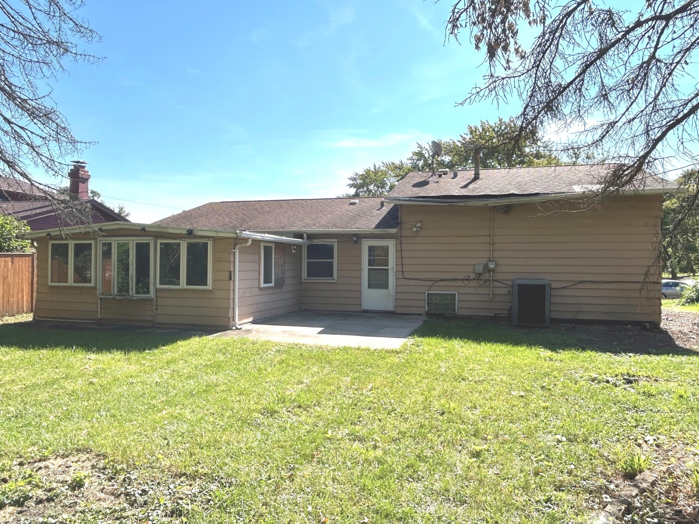 17622 Oakwood Drive, Hazel Crest, IL 60429