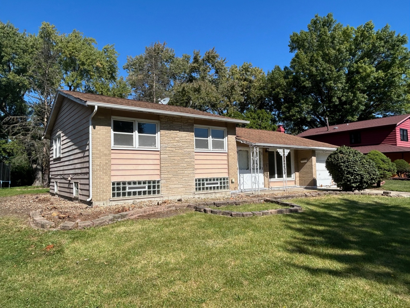 17622 Oakwood Drive, Hazel Crest, IL 60429