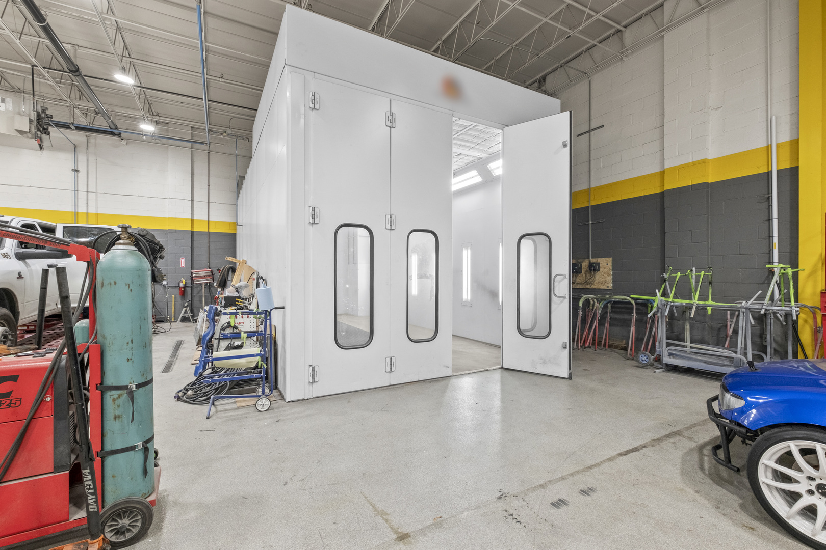 1529 N 31st Avenue, Melrose Park, IL 60160