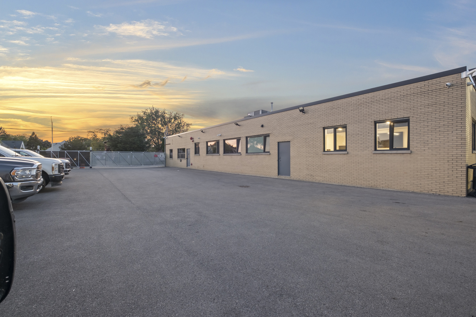 1529 N 31st Avenue, Melrose Park, IL 60160