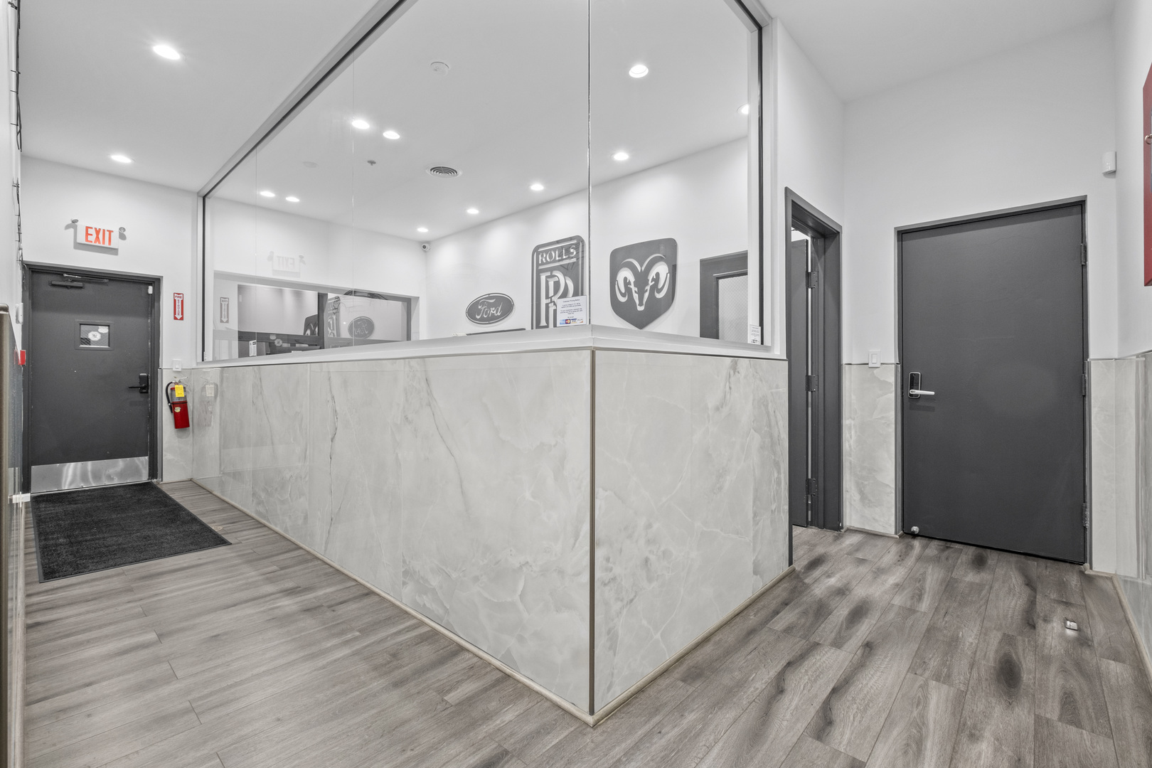 1529 N 31st Avenue, Melrose Park, IL 60160