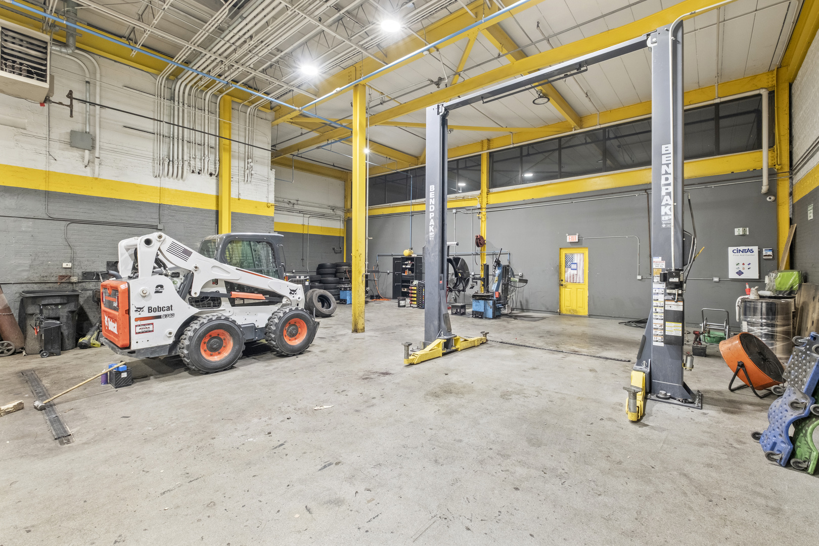 1529 N 31st Avenue, Melrose Park, IL 60160