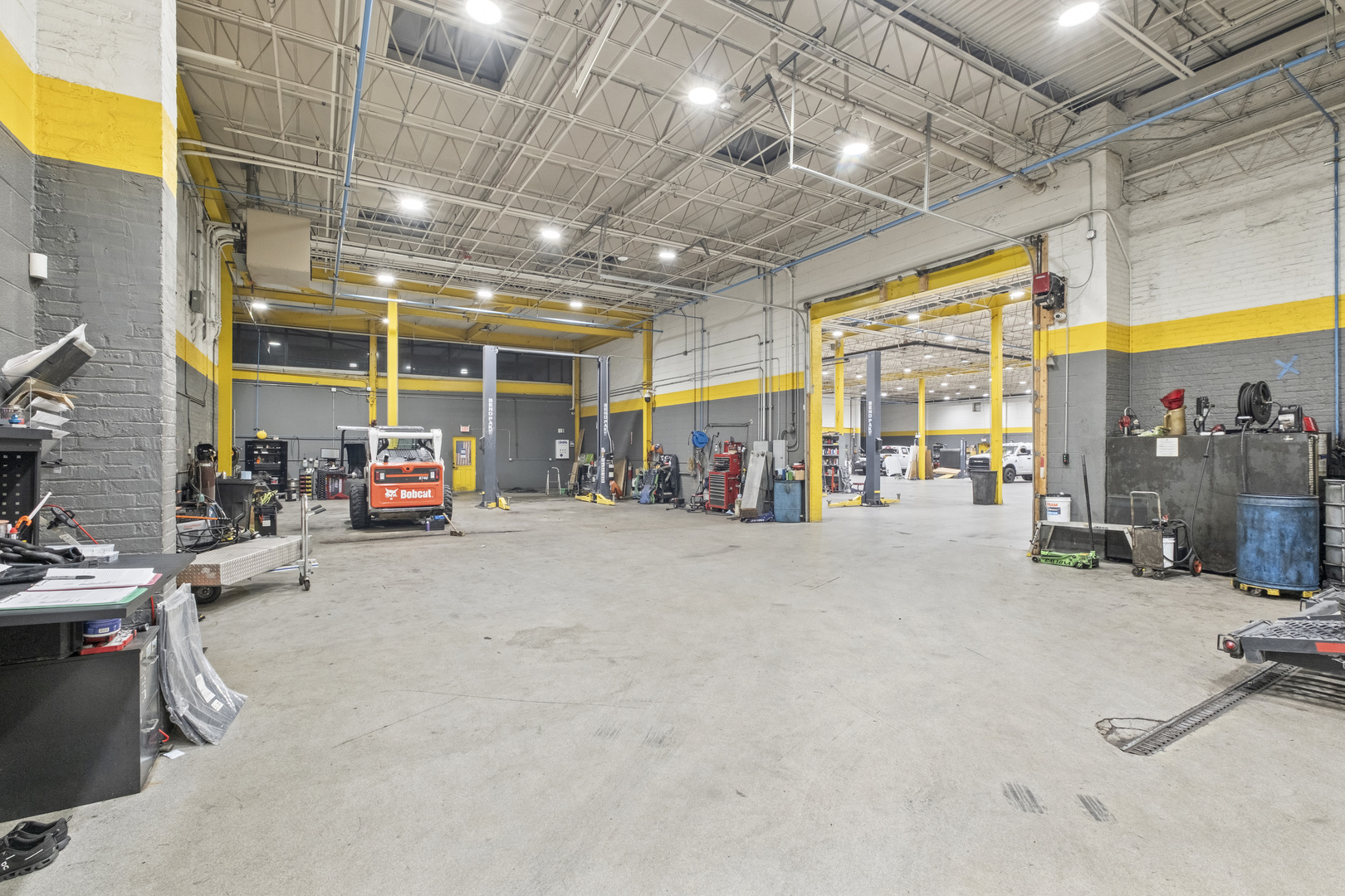 1529 N 31st Avenue, Melrose Park, IL 60160