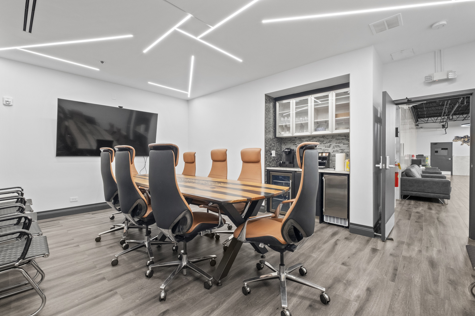 1529 N 31st Avenue, Melrose Park, IL 60160