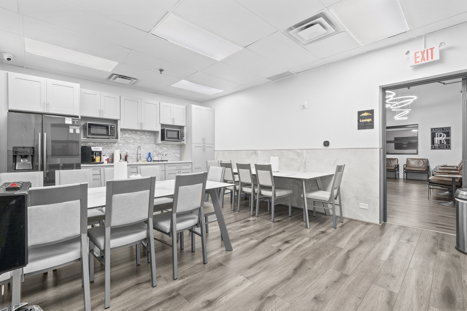 1529 N 31st Avenue, Melrose Park, IL 60160