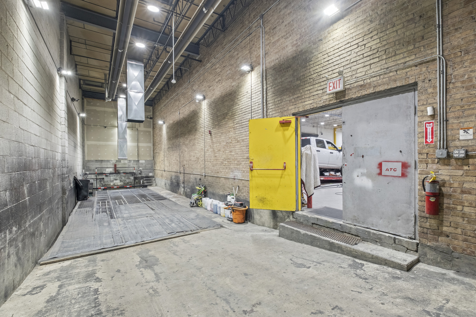 1529 N 31st Avenue, Melrose Park, IL 60160