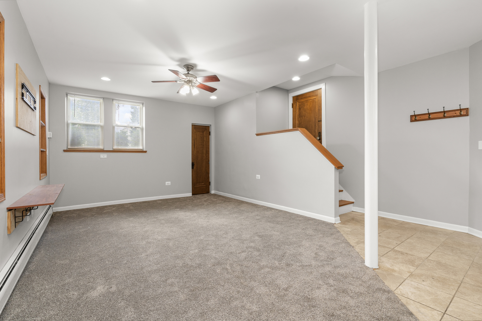 5352 W Sunnyside Avenue, Chicago, IL 60630