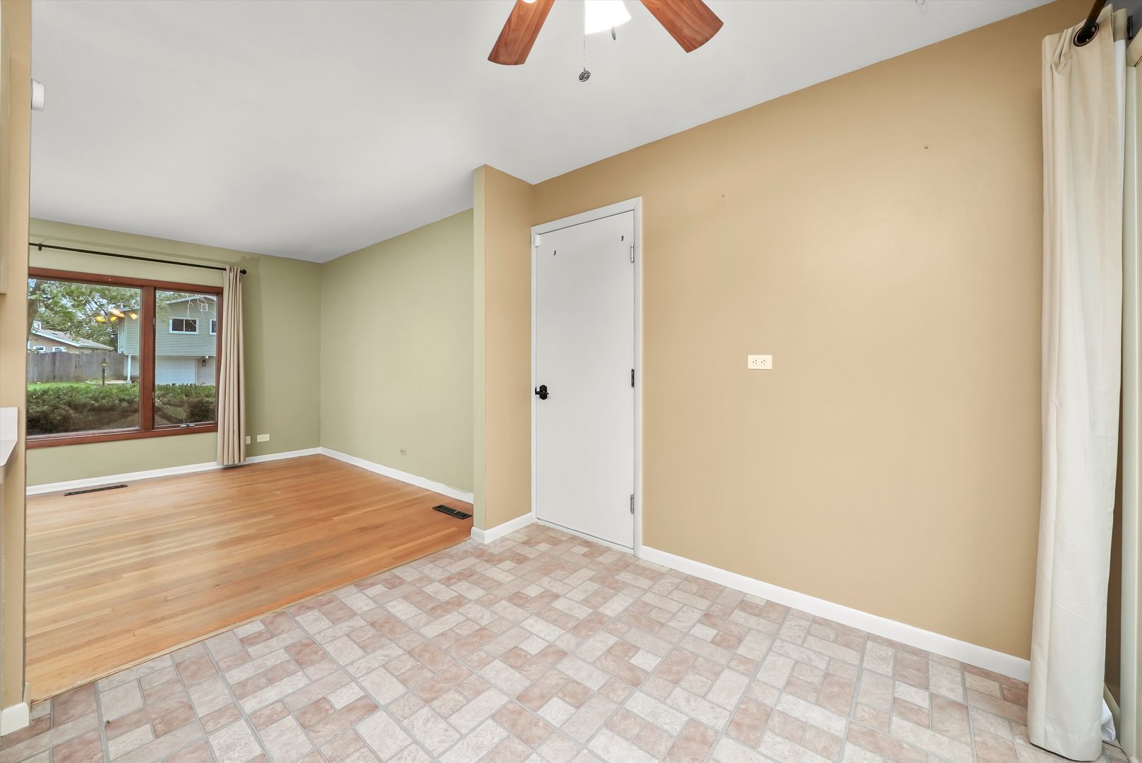 15027 Park Avenue, Oak Forest, IL 60452