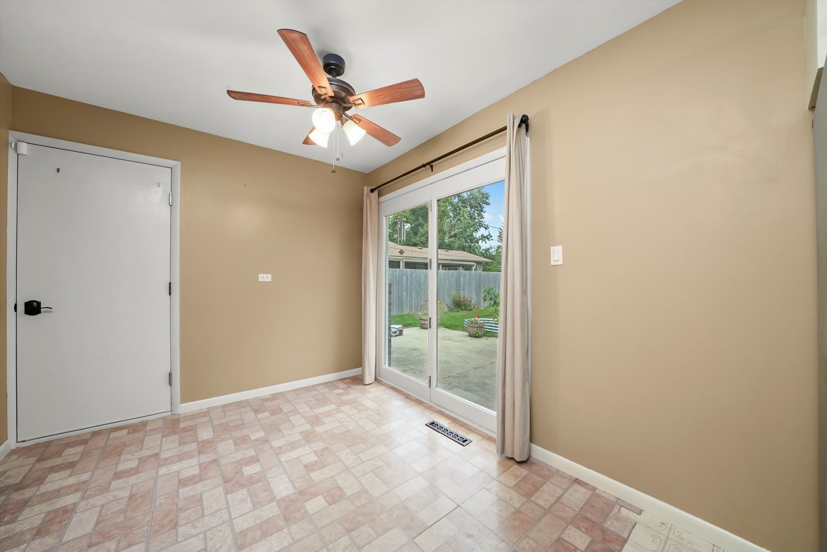 15027 Park Avenue, Oak Forest, IL 60452
