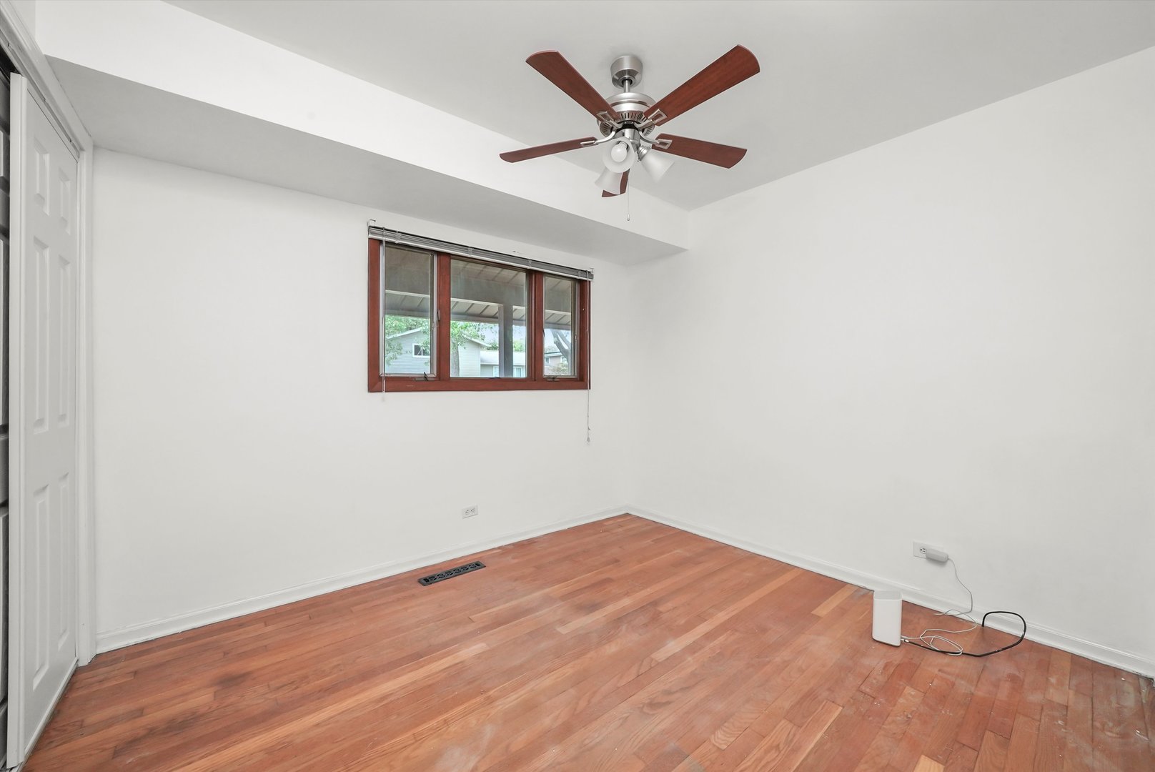 15027 Park Avenue, Oak Forest, IL 60452