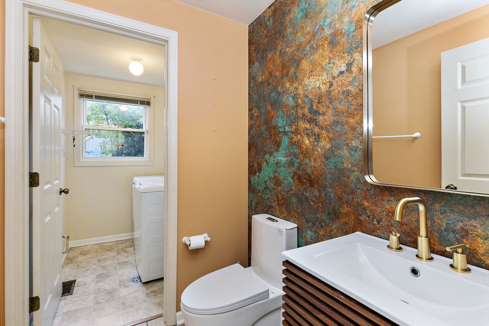 1088 Pear Tree Lane, Wheeling, IL 60090