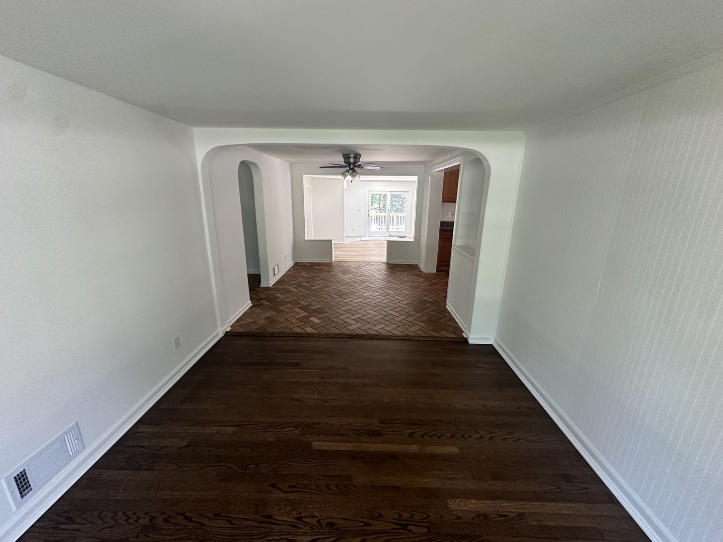 40541 N ROUTE 83, Antioch, IL 60002