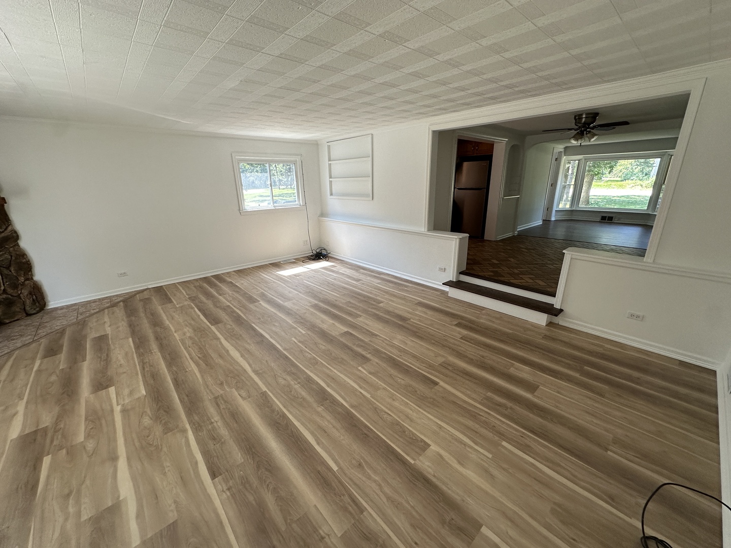 40541 N ROUTE 83, Antioch, IL 60002