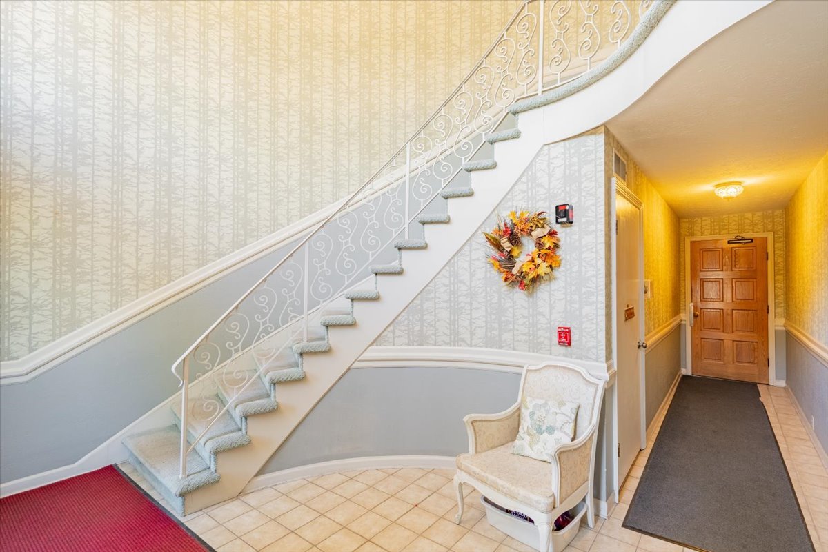 111 Rust Road #211, Bloomington, IL 61701