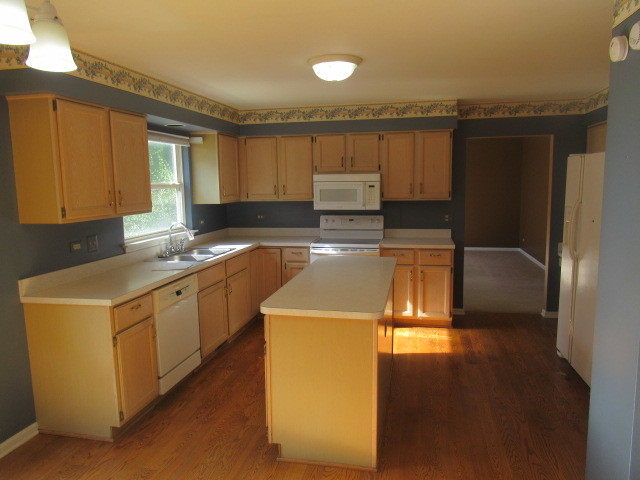 600 Brookstone Road, Grayslake, IL 60030
