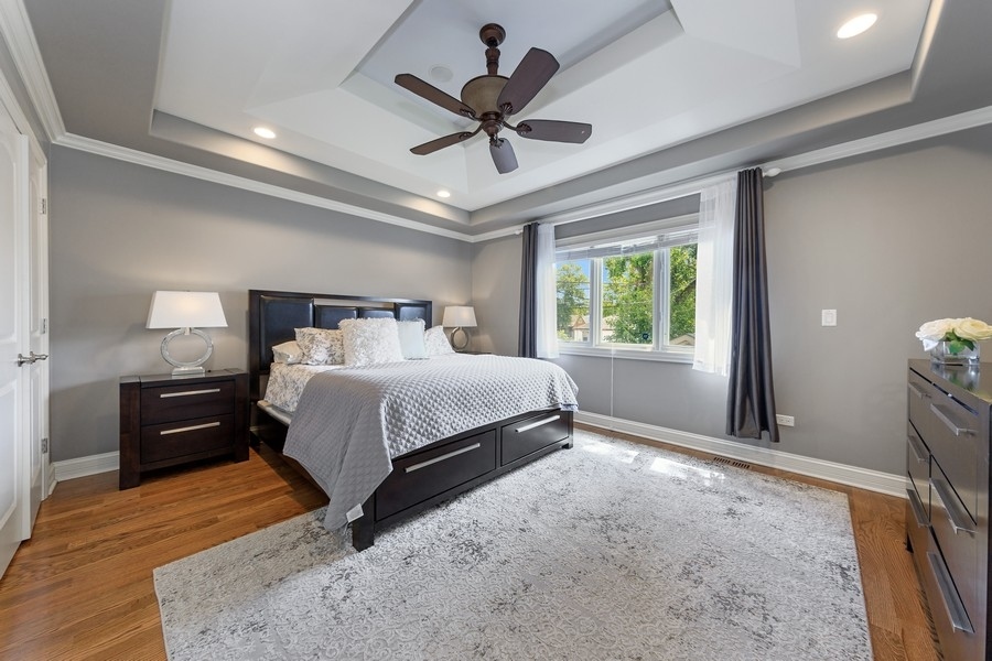 7037 W 72nd Place, Chicago, IL 60638