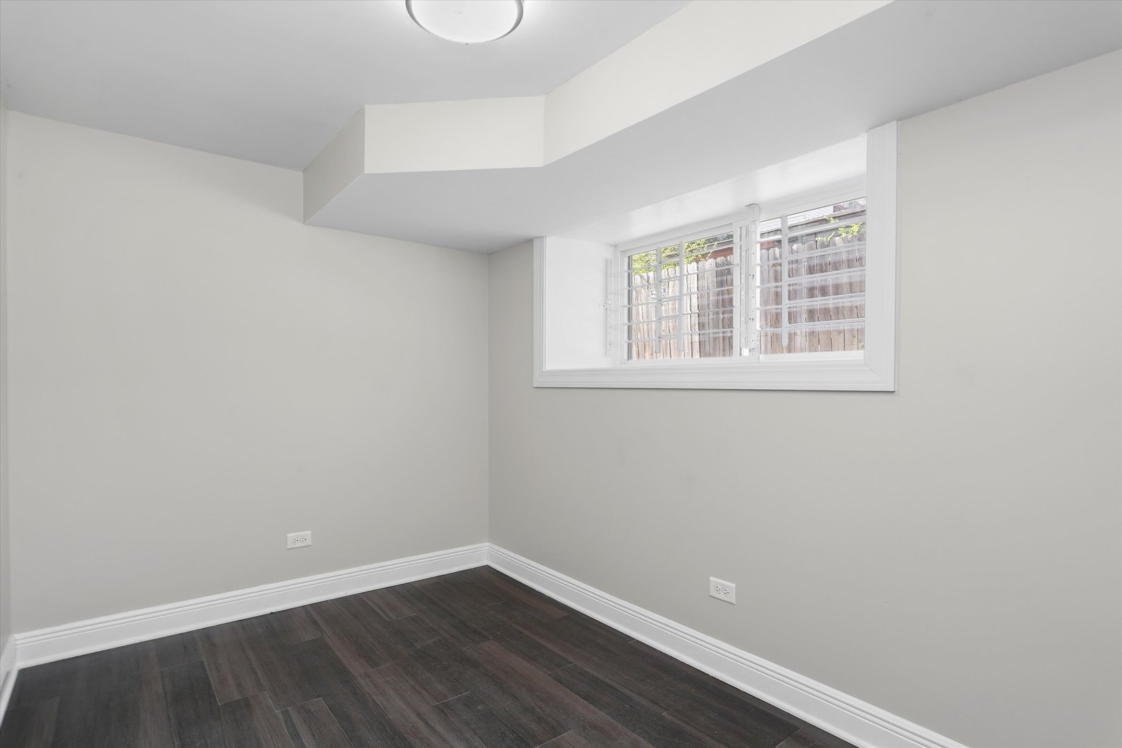 4447 W van buren Street, Chicago, IL 60624