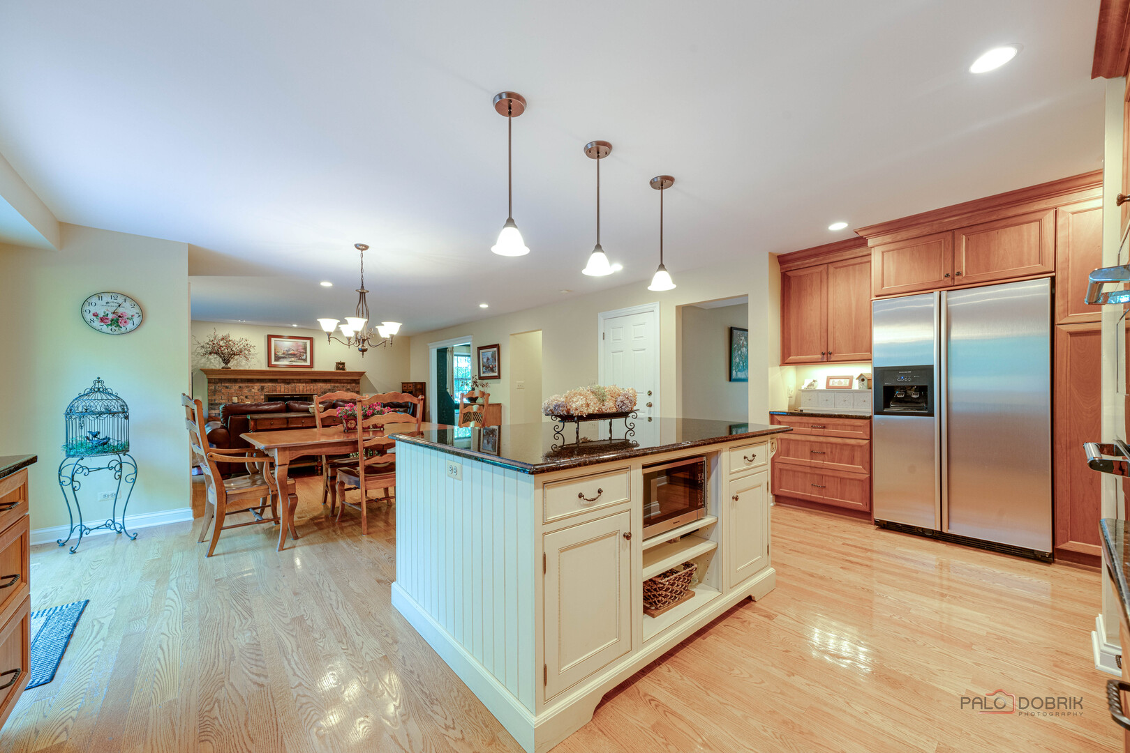 832 interlaken Lane, Libertyville, IL 60048