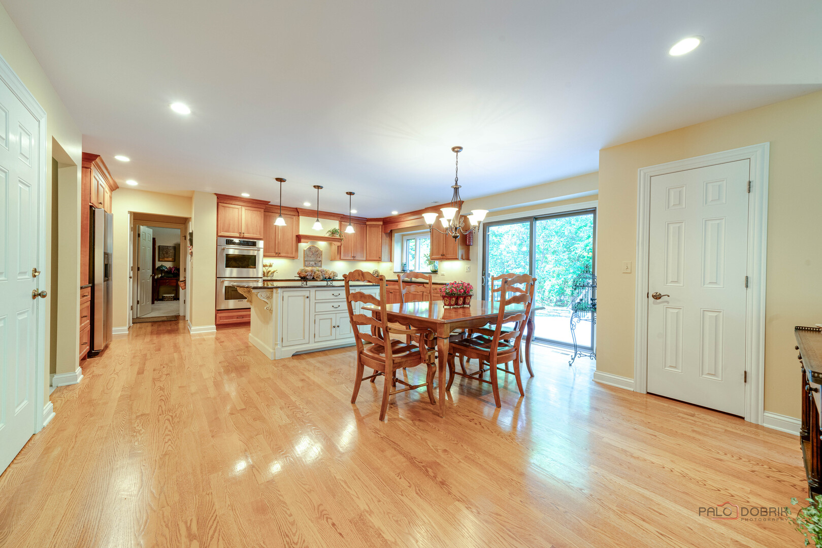 832 interlaken Lane, Libertyville, IL 60048
