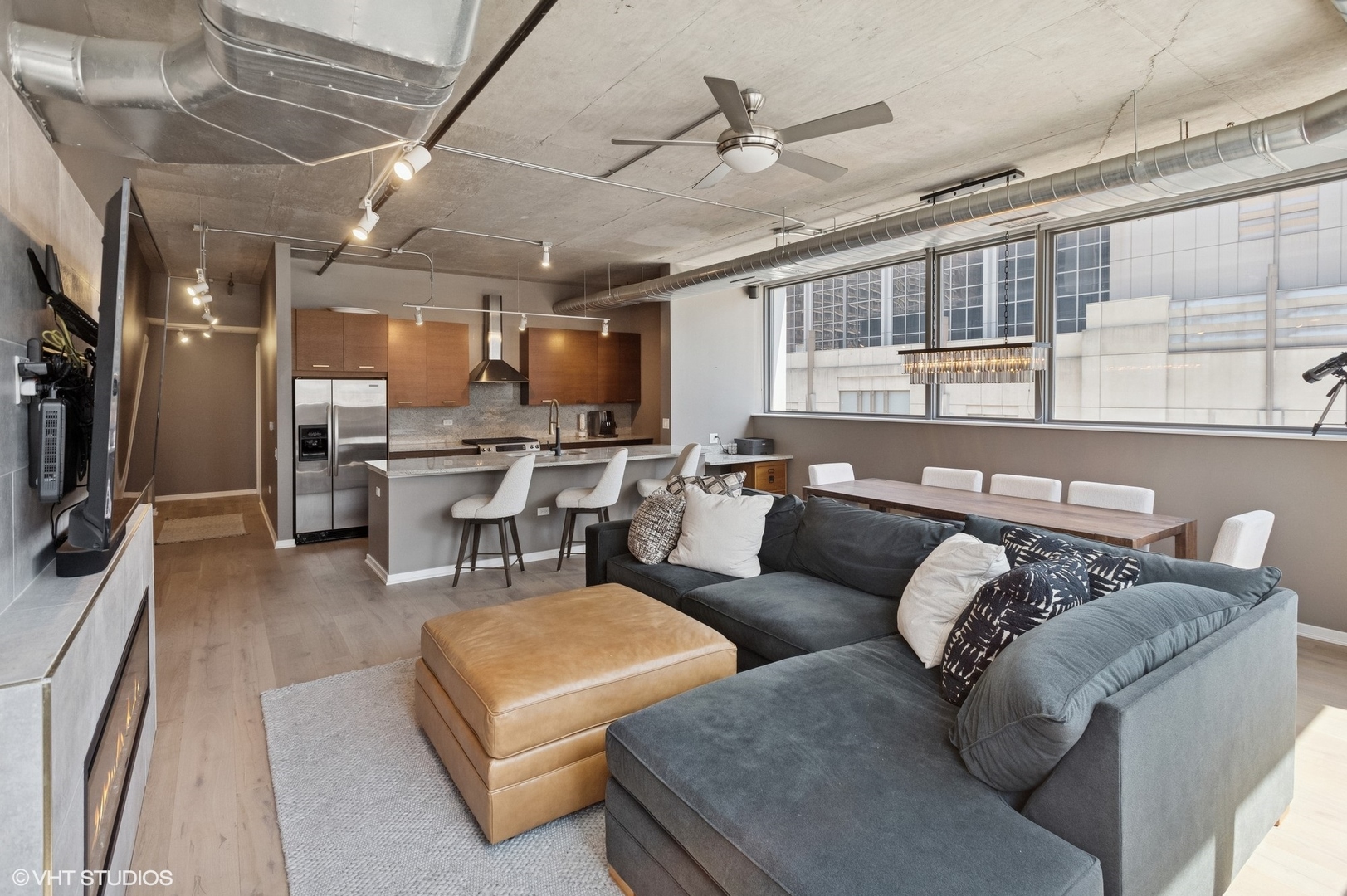 240 E Illinois Street #607, Chicago, IL 60611