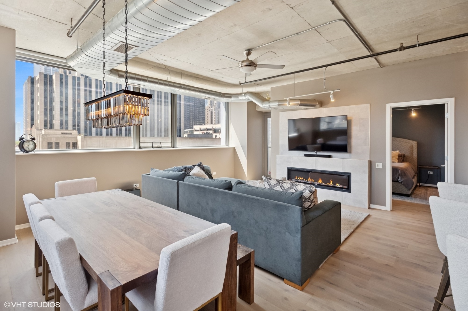 240 E Illinois Street #607, Chicago, IL 60611