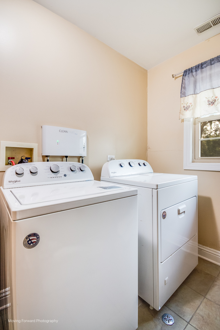 4018 N Grant Street, Westmont, IL 60559