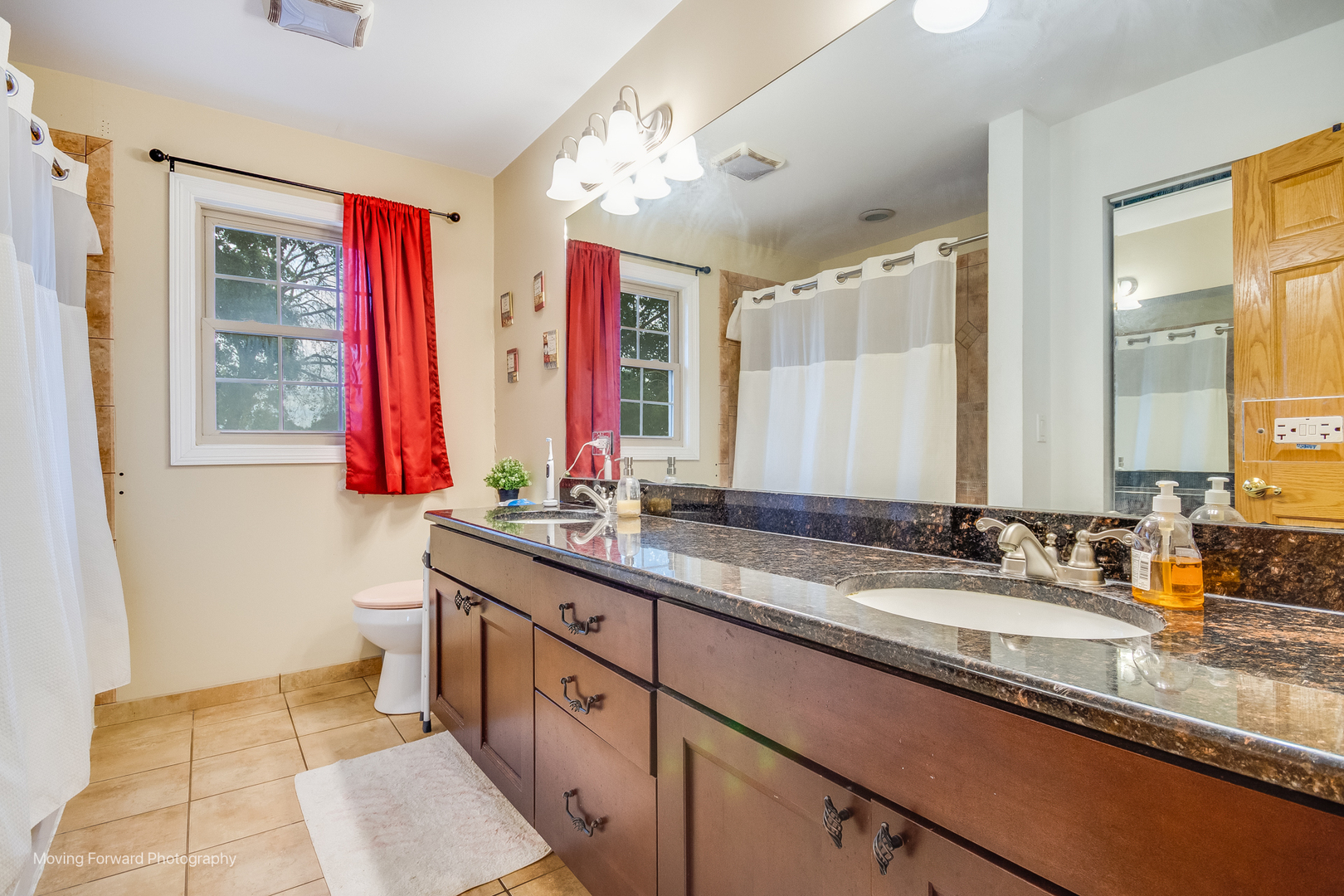 4018 N Grant Street, Westmont, IL 60559