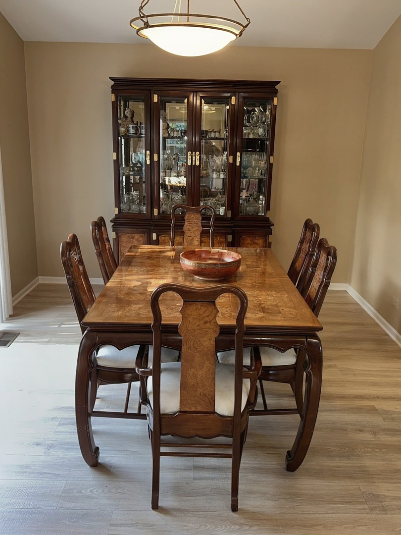 393 BENTLEY Place, Buffalo Grove, IL 60089