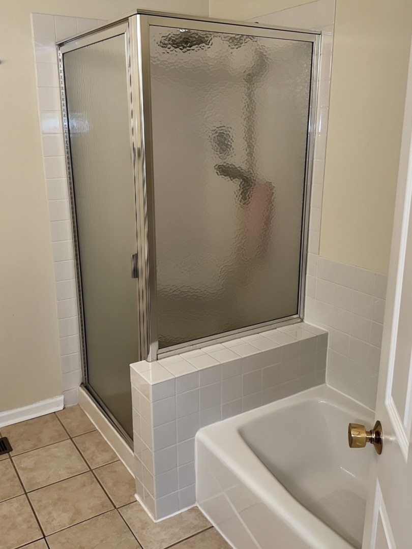 393 BENTLEY Place, Buffalo Grove, IL 60089