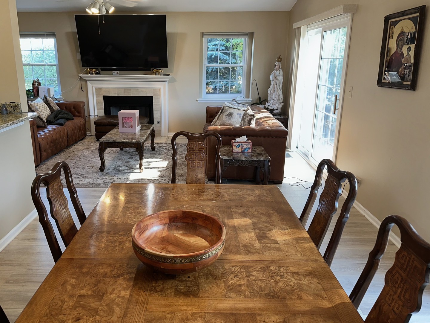 393 BENTLEY Place, Buffalo Grove, IL 60089