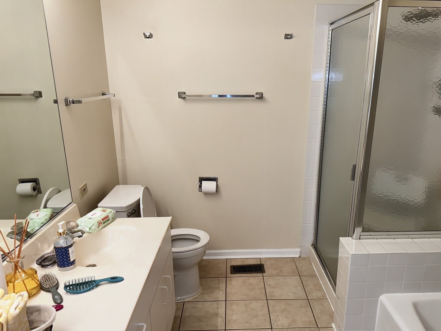 393 BENTLEY Place, Buffalo Grove, IL 60089