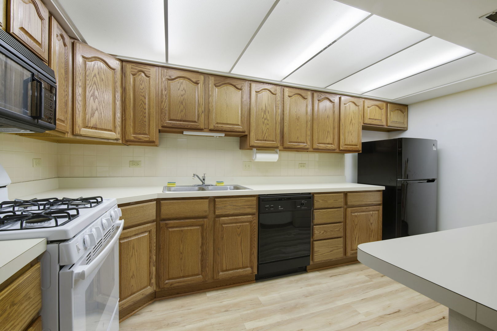 9510 S Kolmar Avenue #406, Oak Lawn, IL 60453