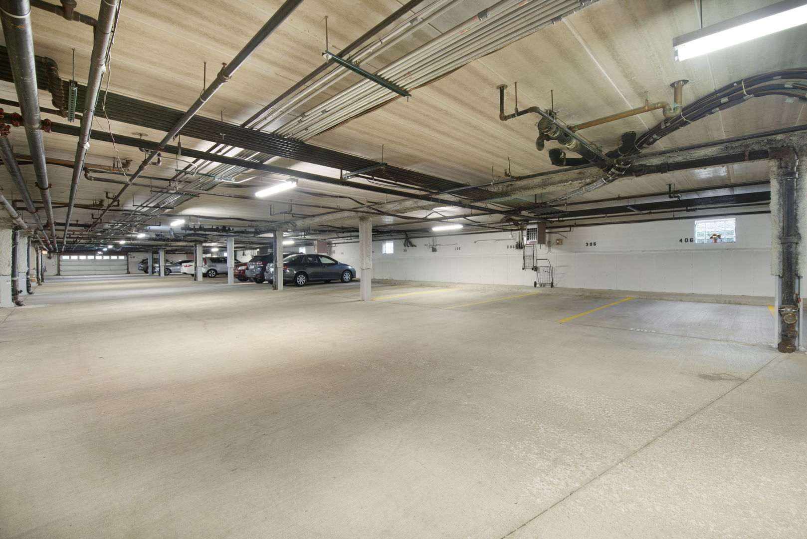 9510 S Kolmar Avenue #406, Oak Lawn, IL 60453
