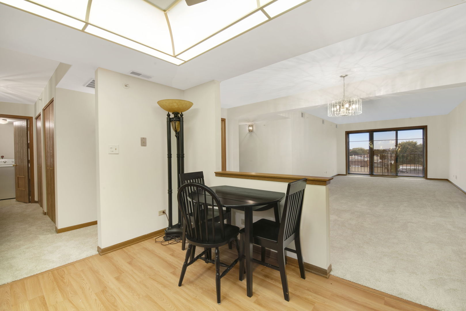 9510 S Kolmar Avenue #406, Oak Lawn, IL 60453