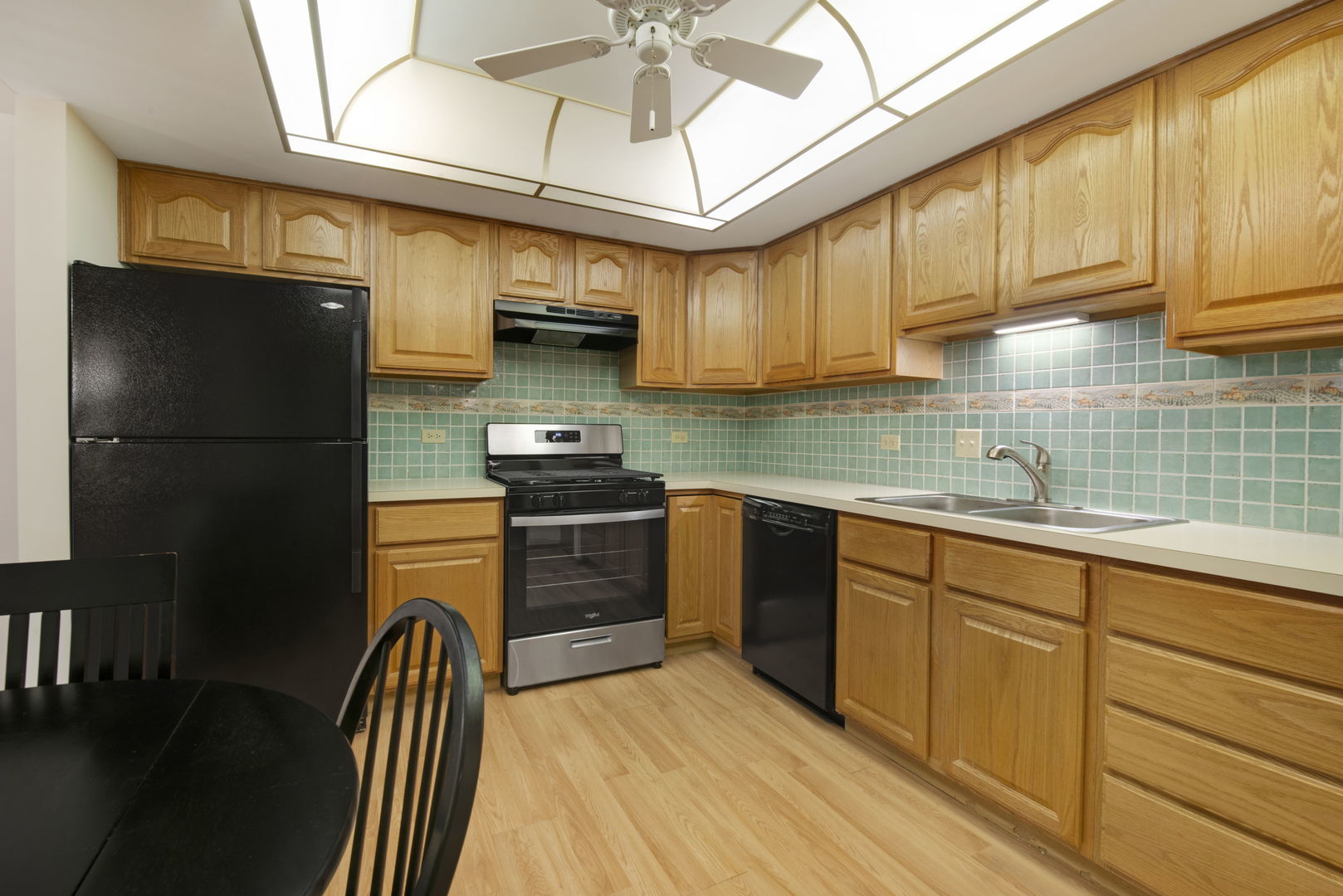 9510 S Kolmar Avenue #406, Oak Lawn, IL 60453