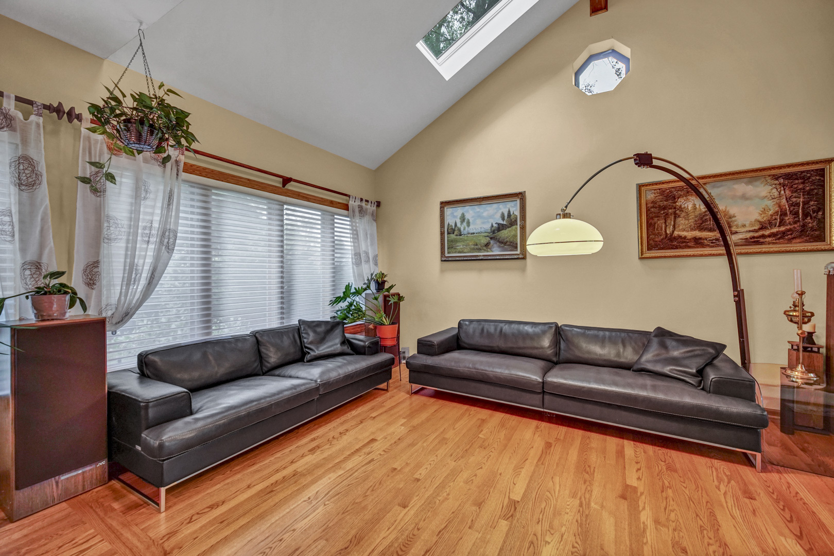 1715 S Greenwood Avenue, Park Ridge, IL 60068