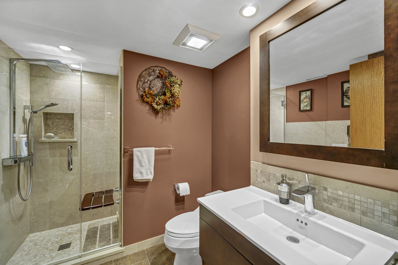 1715 S Greenwood Avenue, Park Ridge, IL 60068