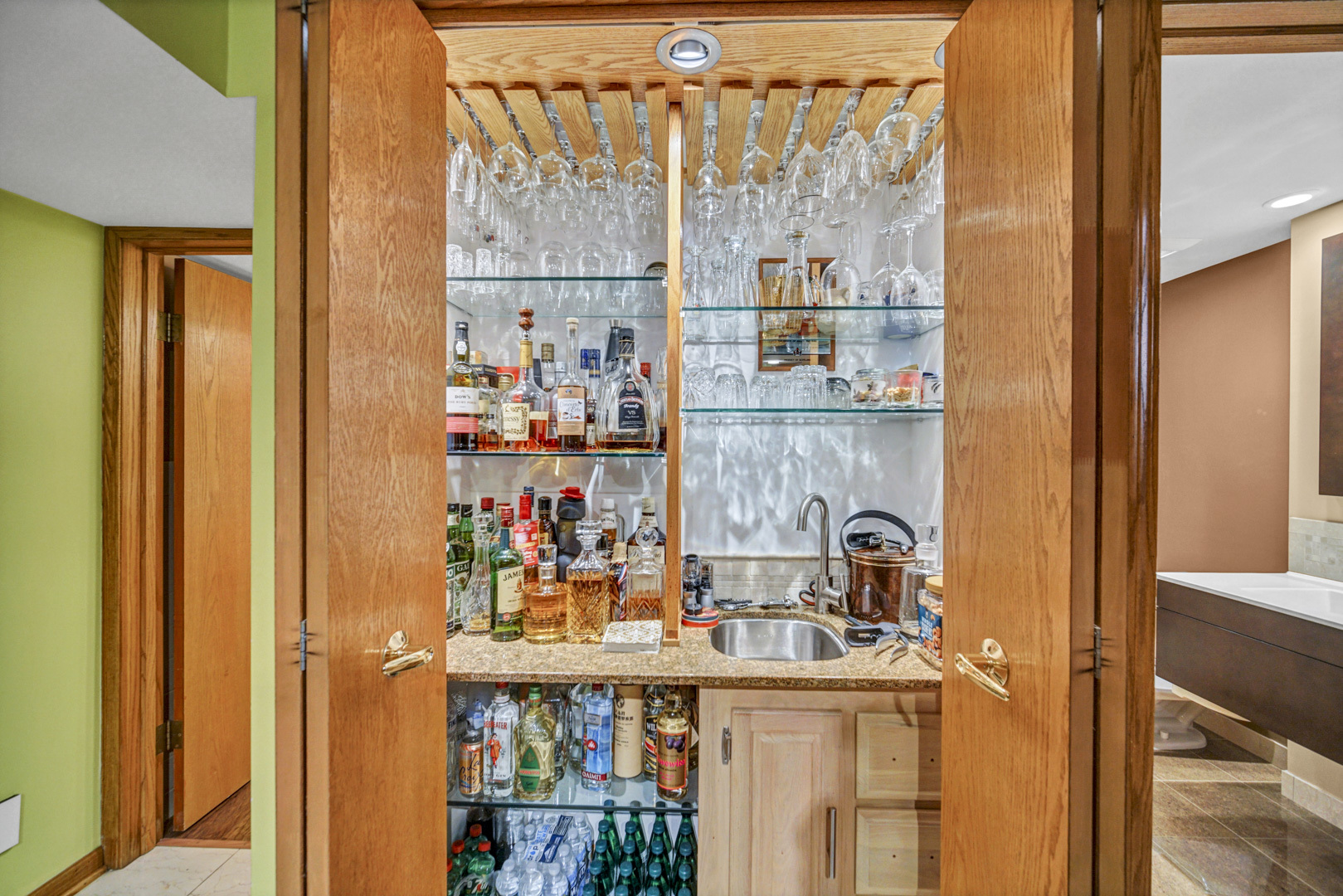 1715 S Greenwood Avenue, Park Ridge, IL 60068