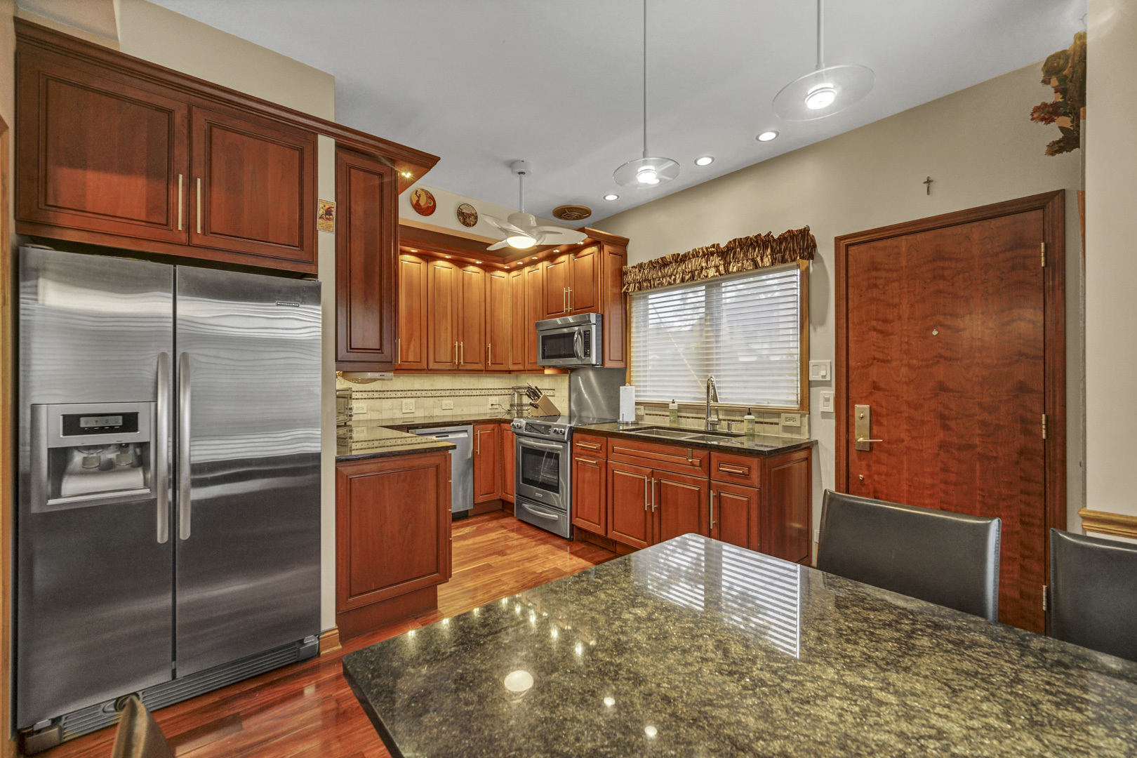 1715 S Greenwood Avenue, Park Ridge, IL 60068