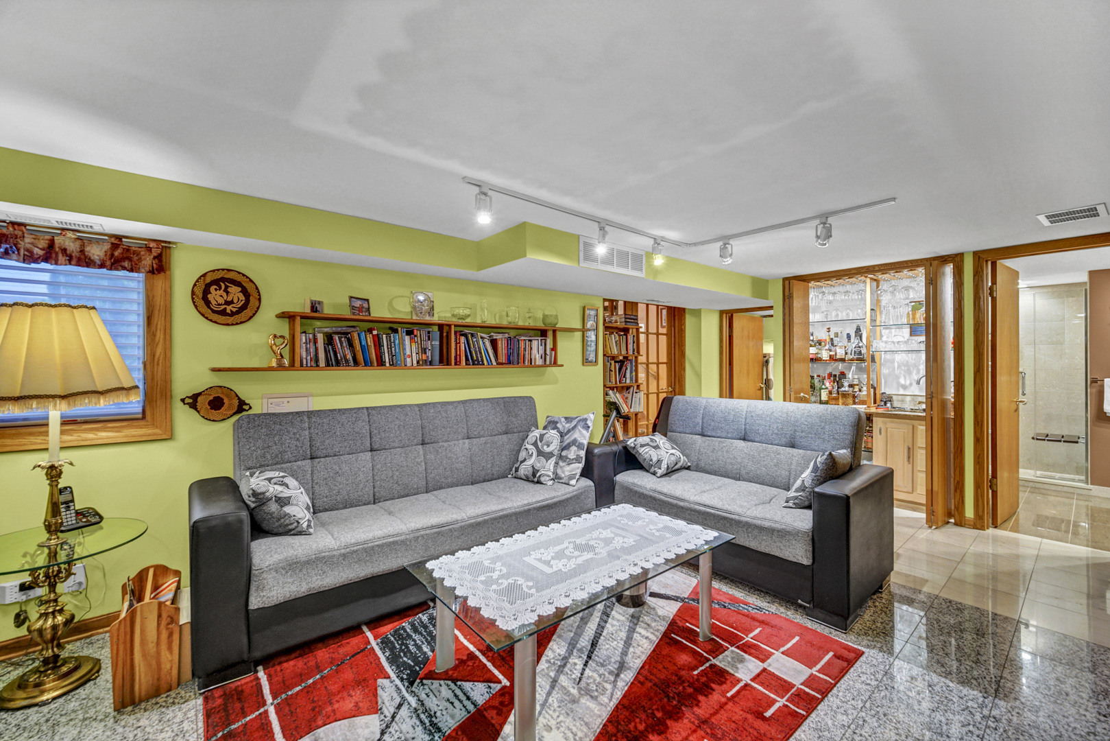 1715 S Greenwood Avenue, Park Ridge, IL 60068