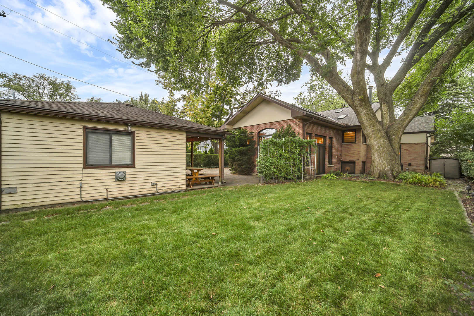 1715 S Greenwood Avenue, Park Ridge, IL 60068